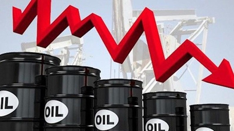 Giá dầu thô diễn biến trái chiều