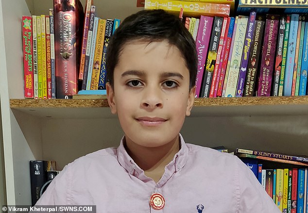 Cậu bé Aryan Kheterpal, 11 tuổi, đạt 162 điểm trong bài kiểm tra IQ.
