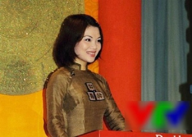 Bạch Dương là BTV nổi tiếng của VTV, cùng thời Anh Tuấn, Hoa Thanh Tùng, Tùng Chi, Lưu Minh Vũ, Diễm Quỳnh. Cô gắn liền với chương trình "Hành trình văn hóa". 