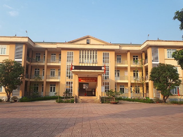 Trụ sở UBND phường Hà Huy Tập