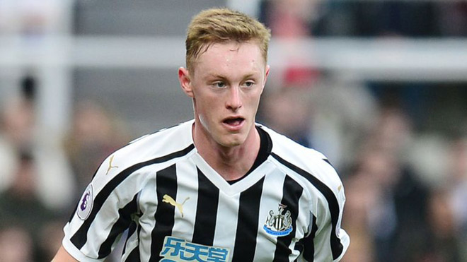 MU hụt Rakitic, hướng đến săn Sean Longstaff