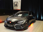 Ngắm xe - Honda trang bị cánh gió mới cho dòng xe Civic Type R Sport Line