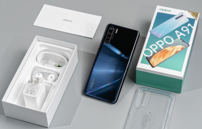 Hệ thống bốn&nbsp;camera được đặt ở mặt sau Oppo A91 bao&nbsp;gồm camera chính 48 MP, camera góc rộng kiêm&nbsp;macro 8 MP, cùng hai camera phụ độ phân giải 2 MP.