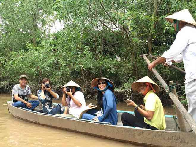 Du lịch là một trong lĩnh vực đang chịu ảnh hưởng trực tiếp và nhiều nhất từ dịch COVID-19. Ảnh: TU