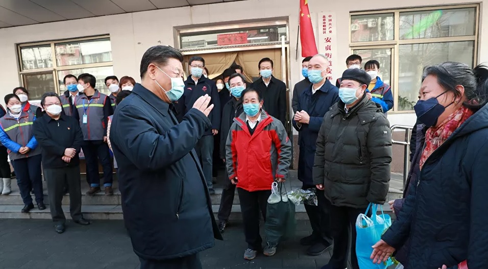Ông Tập đến thăm một khu dân cư ở Bắc Kinh ngày 10.2.2020.