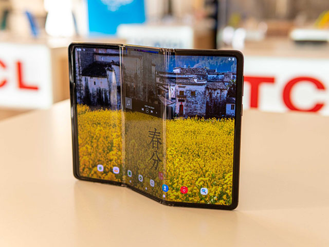 TCL phô diễn loạt điện thoại linh hoạt đẹp hơn Galaxy Fold, Z Flip