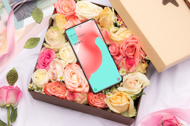 Galaxy A71 chắc chắn là món quà 8/3 tuyệt vời cho các chị em.