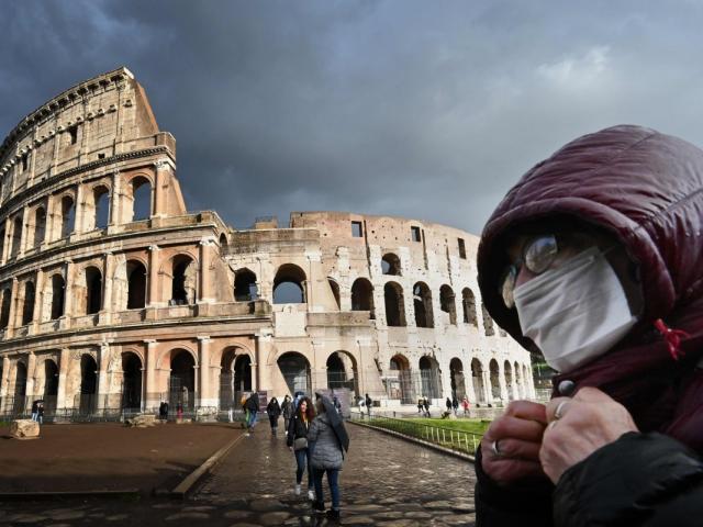 Phản ứng náo loạn thái quá của dân Italia khi biết sắp có lệnh phong tỏa