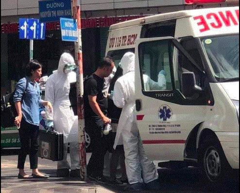 Một trường hợp nghi nhiễm Covid-19 tại Việt Nam được người dân gọi xe cấp cứu