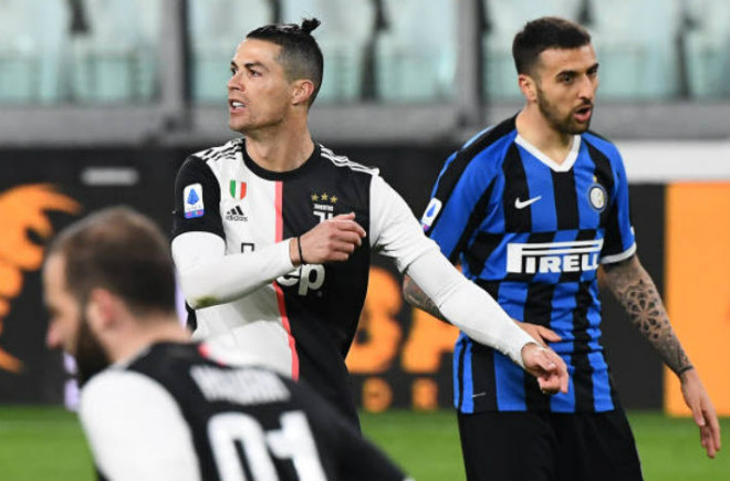 Ronaldo kém duyên, Juventus vẫn thắng
