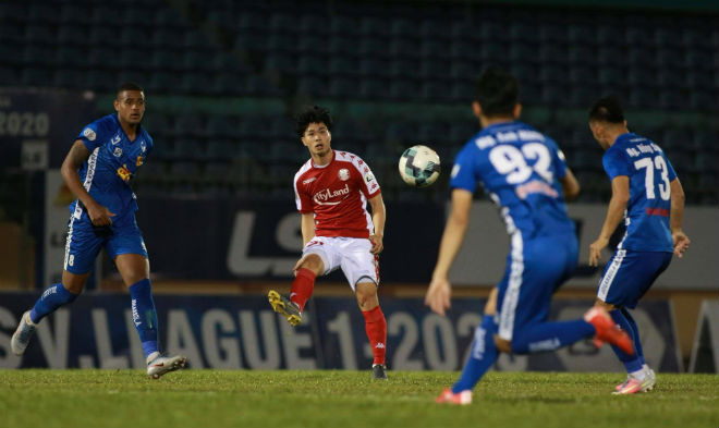 Công Phượng đánh dấu&nbsp;màn tái xuất V-League mỹ mãn với 1 pha kiến tạo thành bàn