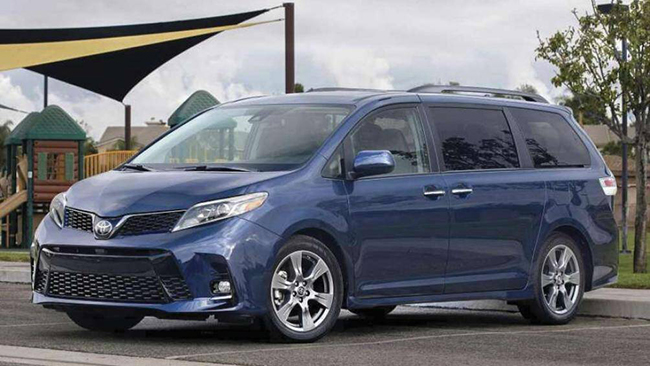 10. Toyota Sienna (doanh số: 107.260 chiếc)
