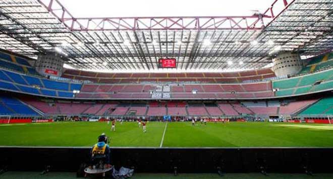 Sau khi tổ chức các trận đấu không có khán giả, Serie A đã bị hoãn luôn tới đầu tháng 4