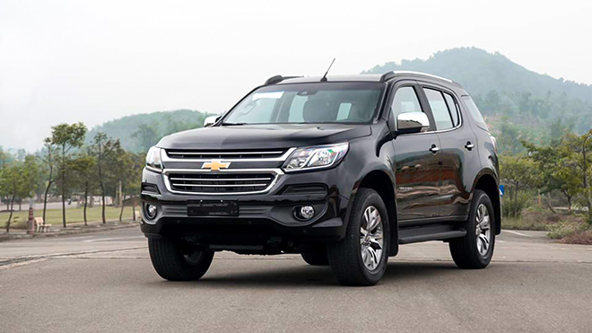 Chevrolet Trailblazer LTZ giảm giá gần 400 triệu - 2