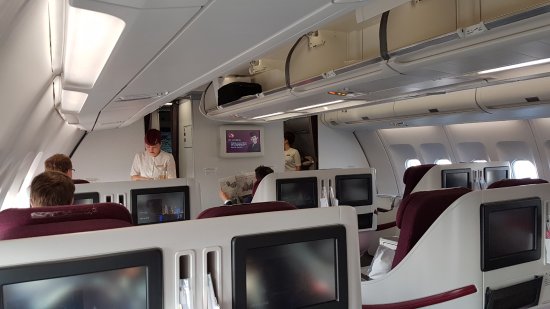 TP.HCM thông báo tìm tất cả hành khách và người tiếp xúc gần với hành khách trên chuyến bay QR 970 từ Doha (Qatar) về TP.HCM hôm 10/3.