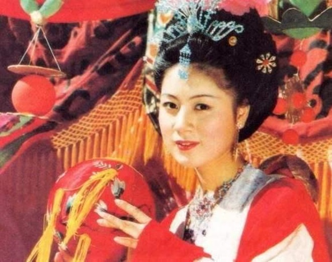 Mã Lan đảm nhận vai Ân tiểu thư, mẹ Đường Tăng và chỉ xuất hiện 3 phút trên màn ảnh.
