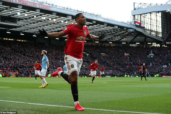 Martial 2 lần ghi bàn giúp MU thắng Man City cả lượt đi và lượt về giải Ngoại hạng Anh mùa này