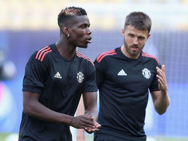 Pogba đang tập riêng với Carrick