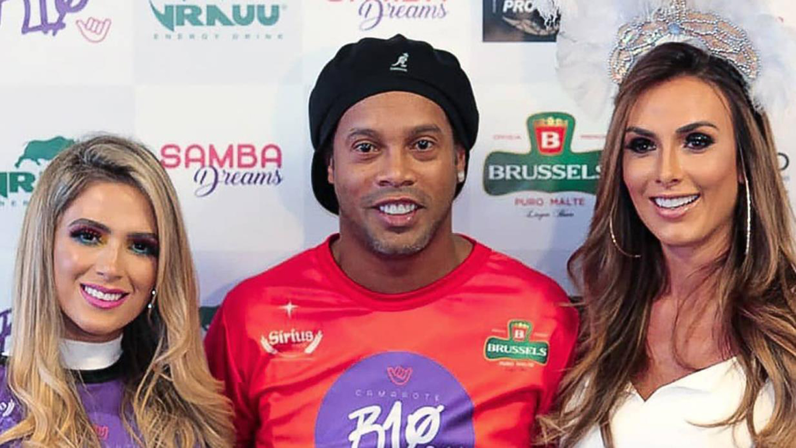 Huyền thoại Ronaldinho tuổi 40: Sau ánh hào quang là bi kịch sinh nhật trong tù - 3