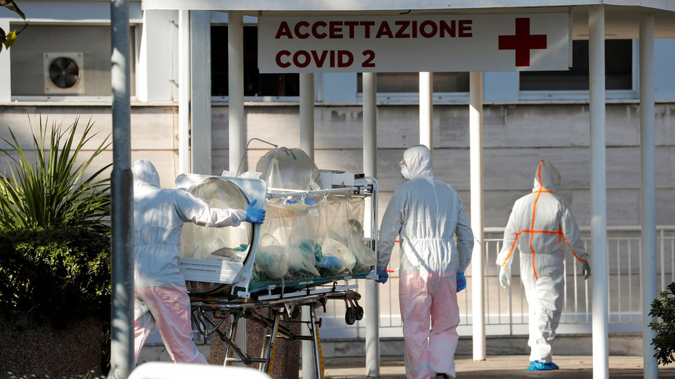 Chưa có dấu hiệu cho thấy Italia giảm số ca lây nhiễm và tử vong ghi nhận hàng ngày.