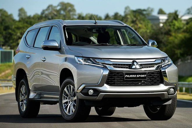 Mitsubishi Pajero Sport giảm giá 200 triệu đồng bản số sàn - 1