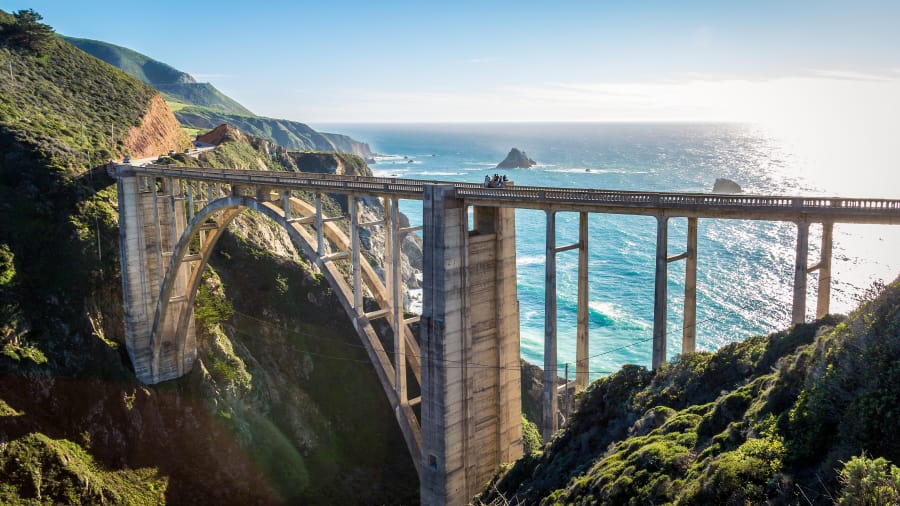 Big Sur, California Mỹ: Vùng ven biển giữa Cao nguyên Carmel và San Simeon nổi tiếng với nhiều phong cảnh đẹp, bãi biển và những khu nghỉ dưỡng hấp dẫn.