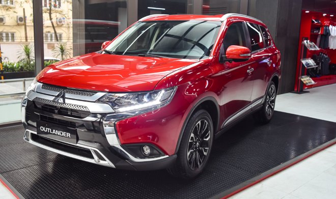 Giá xe Mitsubishi Outlander 2020 lăn bánh mới tháng 3 - 2