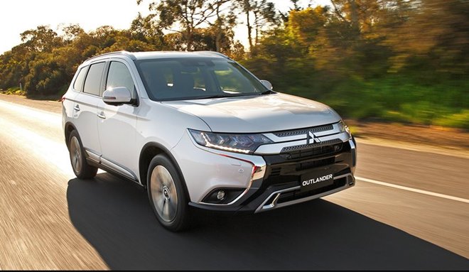 Giá xe Mitsubishi Outlander 2020 lăn bánh mới tháng 3 - 14