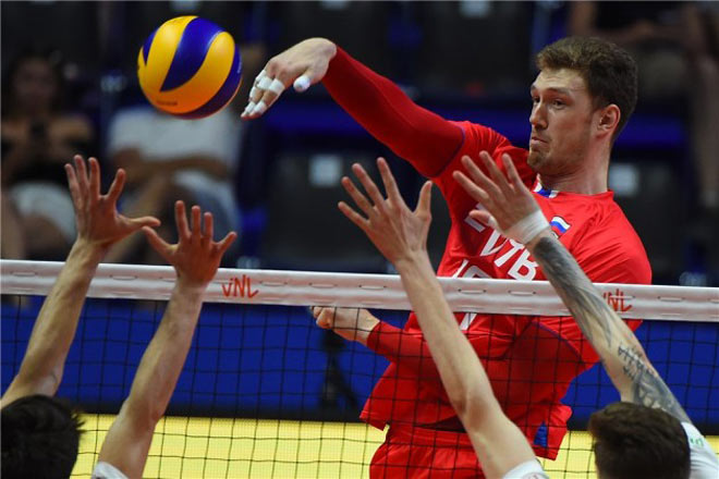 Dmitry Muserskiy khổng lồ bóng chuyền thực sự