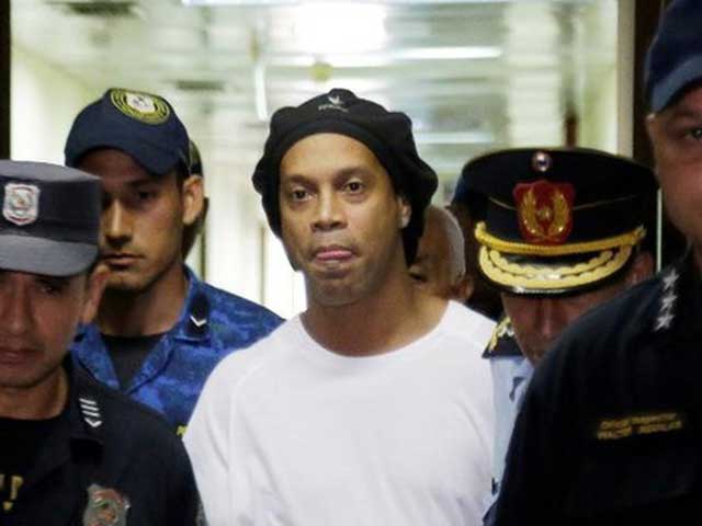 Tình thế&nbsp;của Ronaldinho vẫn chưa khá hơn