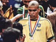 Bóng đá - Ronaldo &quot;béo&quot; trận chung kết World Cup 1998: Bàng hoàng nghi án bị đầu độc?