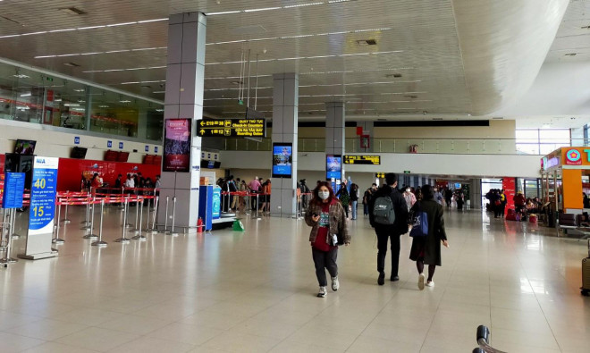 Sân bay Nội Bài vắng vẻ trong mùa dịch Covid-19