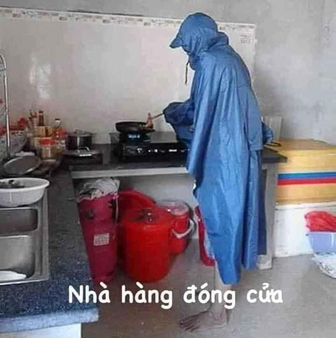 Nhà hàng đóng cửa thì chịu khó ở nhà tự nấu ăn thôi.