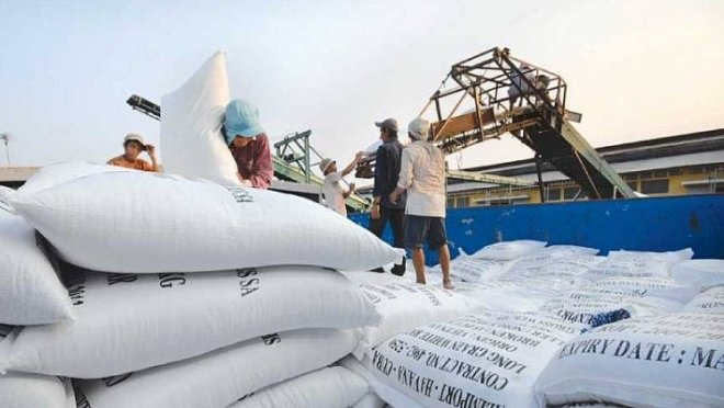 Thủ tướng chỉ đạo kiểm tra nguồn cung gạo để đảm bảo an ninh lương thực