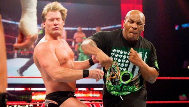 Mike Tyson đo ván Chris Jericho bằng 1 cú đấm vào năm 1998