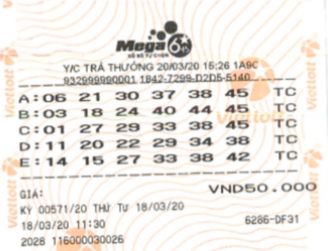 Các bộ số trên vé do máy tính chọn ngẫu nhiên, trong đó bộ số đầu tiên đã trúng jackpot.