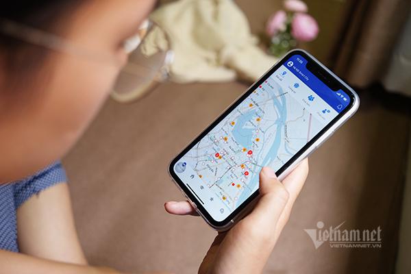 Ứng dụng theo dõi người cách ly giúp cung cấp vị trí chính xác của người đang bị cách ly, điều trị và người người đã chữa khỏi Covid-19 nhưng đang được theo dõi về y tế. Ảnh: Trọng Đạt