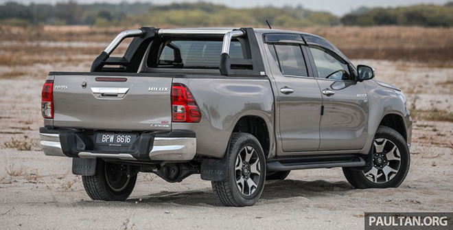 Toyota Hilux thế hệ mới thay đổi diện mạo và nâng cấp động cơ - 5