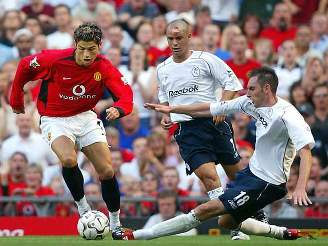 Ronaldo ở trận ra mắt MU vào năm 2003