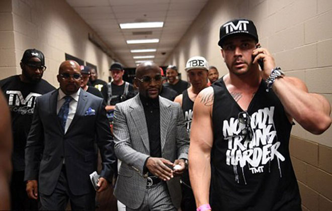 Greg La Rosa là vệ sĩ tin cậy nhất của Mayweather