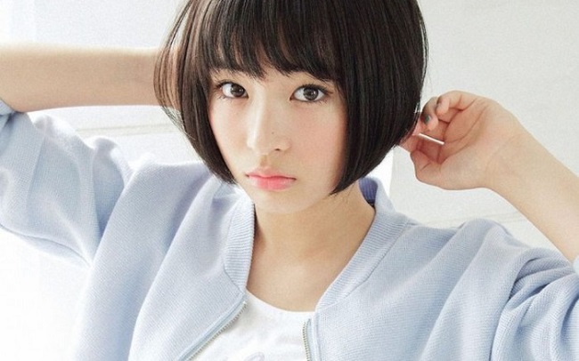Hirose Suzu (diễn viên - người mẫu 21 tuổi) cũng được bình chọn lọt Top 20 người đẹp Nhật Bản được đàn ông yêu thích nhất. 