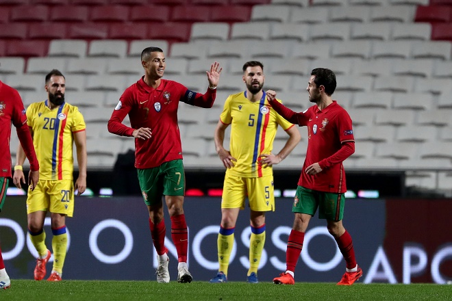 Ronaldo đang có những vệ tinh xung quanh chất lượng