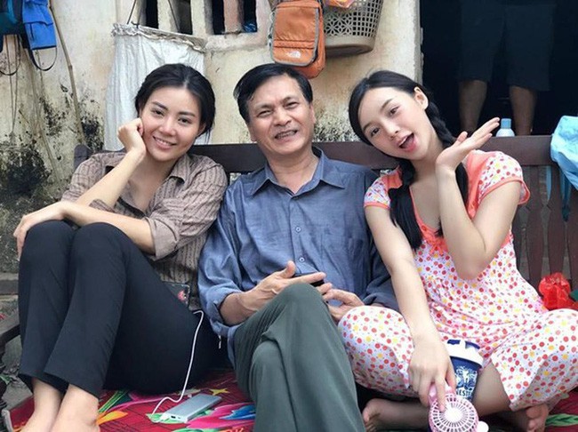 Sau một thời gian miệt mài hoạt động nhưng chưa thực sự gây được tiếng vang, Quỳnh Kool trở lại với một vai diễn trong "Quỳnh Búp Bê" - bộ phim Việt được khán giả yêu thích nhất thời điểm hiện tại và lập tức gây ấn tượng với vai Đào - em gái Lan Cave.
