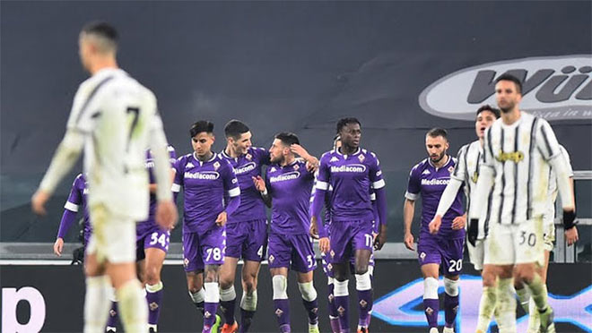 Ronaldo và Juventus đón tất niên buồn tê tái khi thua đậm Fiorentina ngay trên sân nhà Allianz