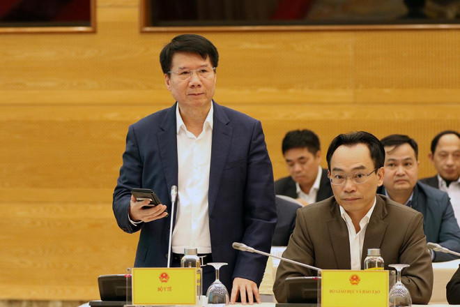 Thứ trưởng Bộ Y tế Trương Quốc Cường cho biết Việt Nam đang đàm phán mua vắc-xin COVID-19 của 4 quốc gia