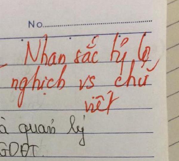 "Nhan sắc tỷ lệ nghịch với chữ viết", lời nhận xét của giáo viên về một bài kiểm tra.