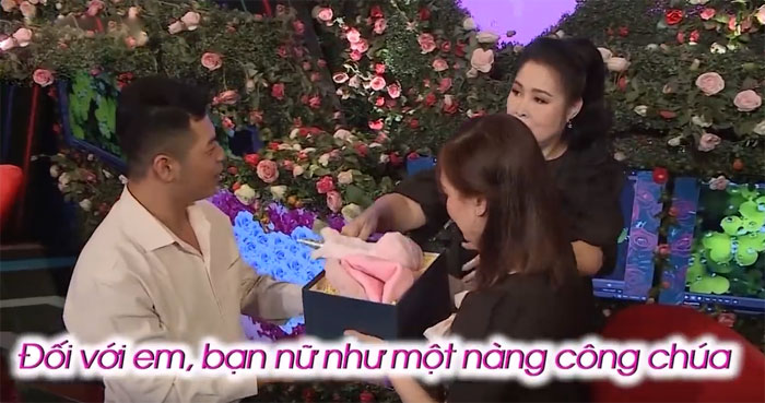 Anh chàng khoe có nhà lầu, xe hơi, tiền vàng &#34;thả thính&#34; bất chấp khi đi hẹn hò - 6