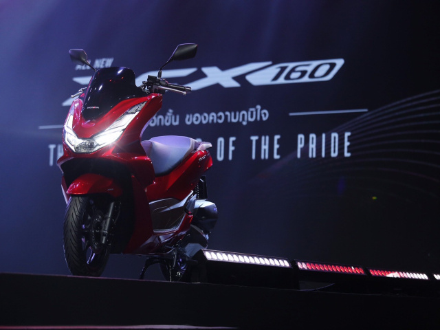 2021 Honda PCX 160 chính thức ra mắt, giá 66,5 triệu đồng
