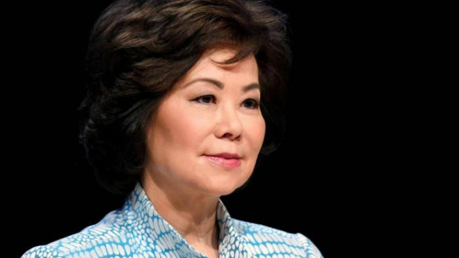 Bộ trưởng Bộ Giao thông Mỹ Elaine Chao, phu nhân Lãnh đạo phe Cộng hoà tại Thượng viện Mỹ Mitch McConnell