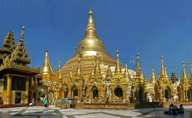 Chùa vàng Shwedagon ở Myanmar là một địa điểm linh thiêng, lưu giữ nhiều hiện vật quý của Phật giáo.
